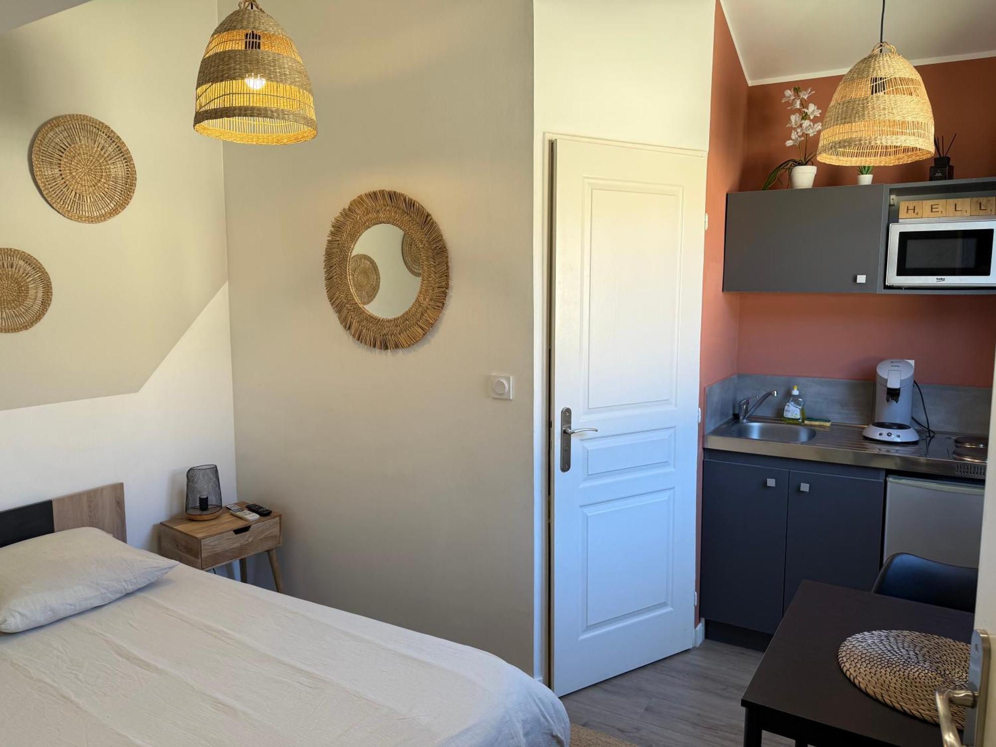 Loft, Studio And Love Rooms Bourg-Saint-Christophe Exterior foto